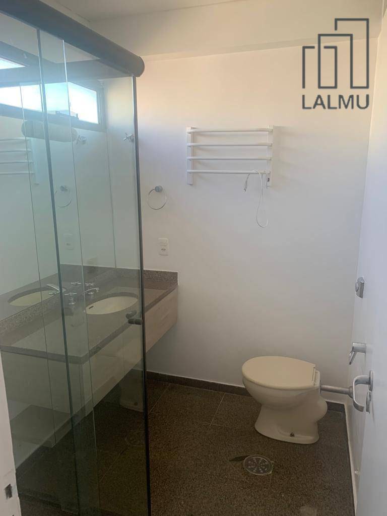 Apartamento para alugar com 3 quartos, 256m² - Foto 22