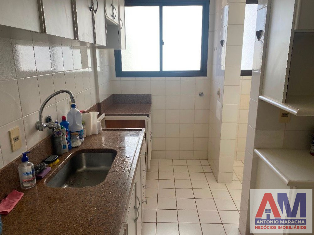 Apartamento à venda com 2 quartos, 69m² - Foto 5