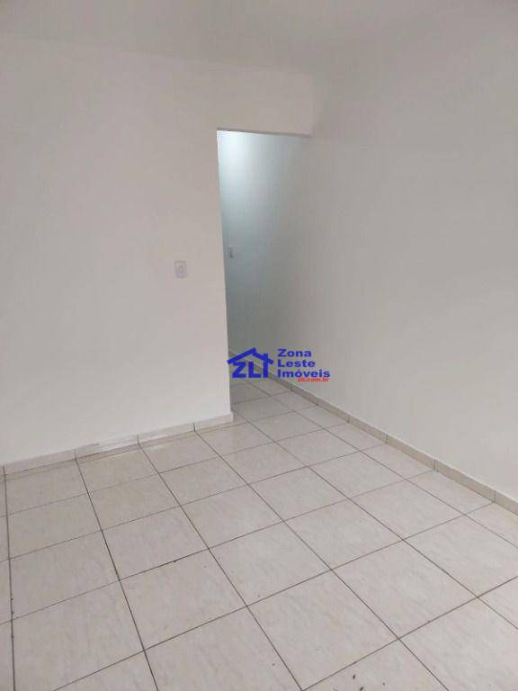 Sobrado para alugar com 2 quartos, 70m² - Foto 4