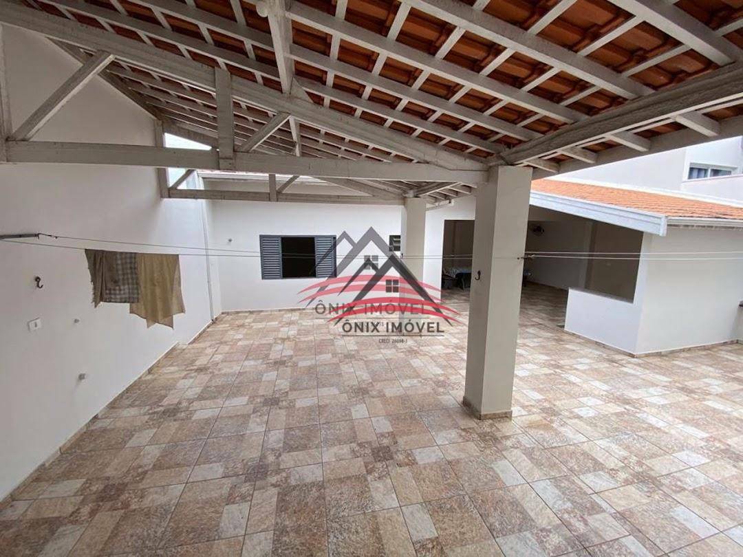 Casa à venda com 3 quartos, 360m² - Foto 9