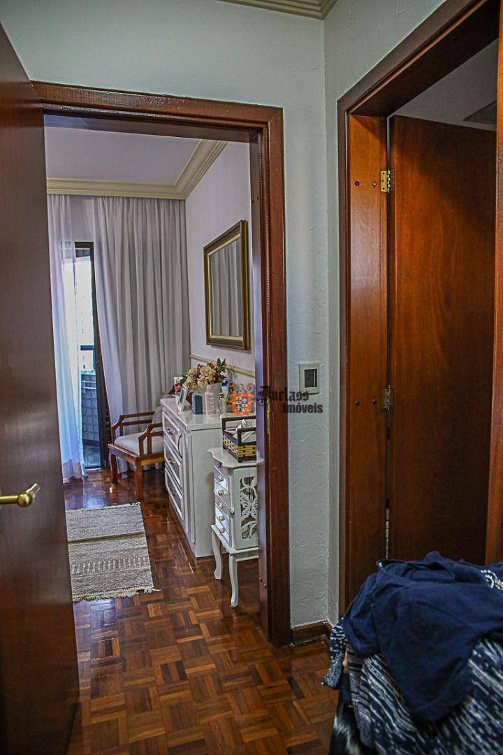 Apartamento à venda com 3 quartos, 207m² - Foto 15