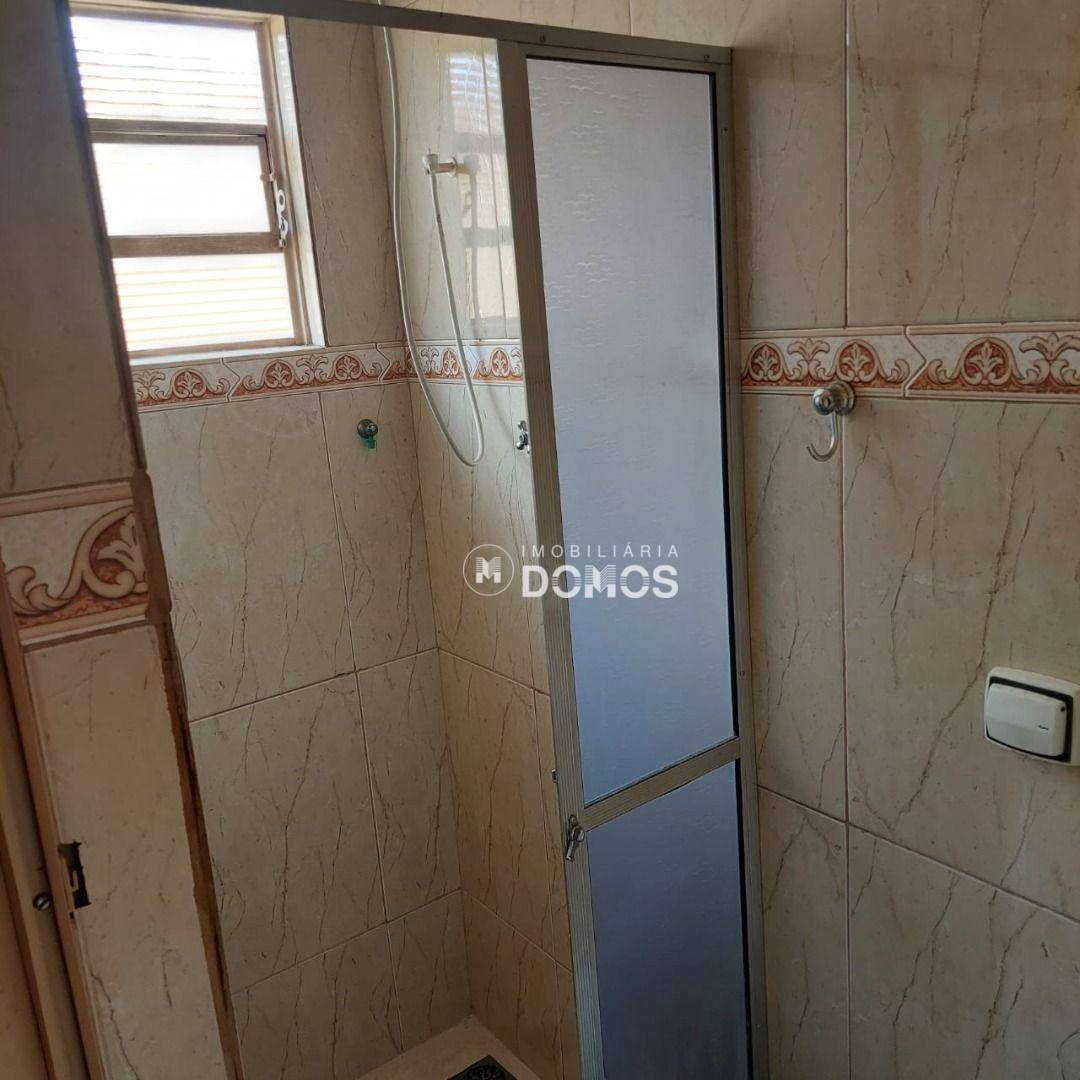 Casa à venda com 4 quartos, 180m² - Foto 32