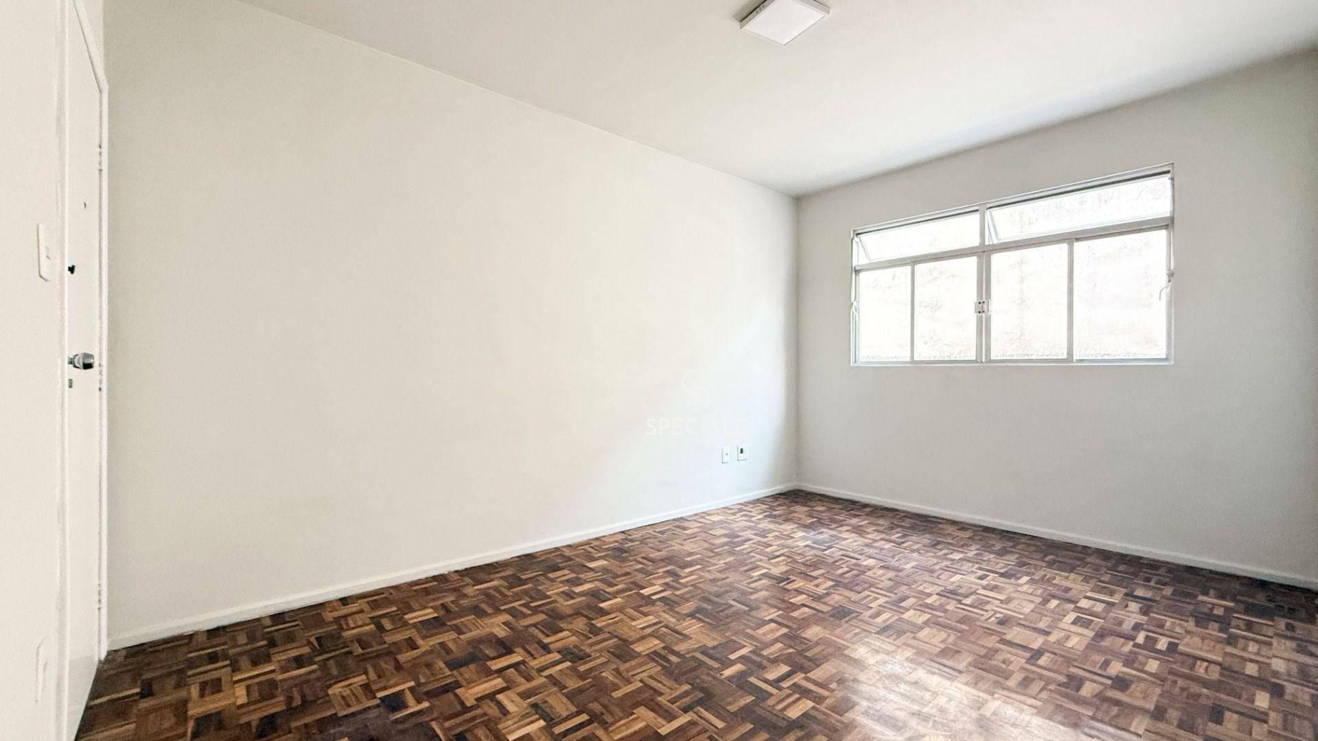 Apartamento à venda com 2 quartos, 90m² - Foto 2