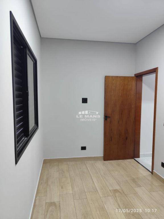 Casa de Condomínio à venda com 3 quartos, 140m² - Foto 4