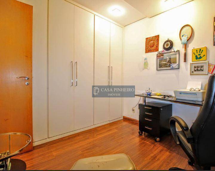 Apartamento à venda com 4 quartos, 135m² - Foto 10