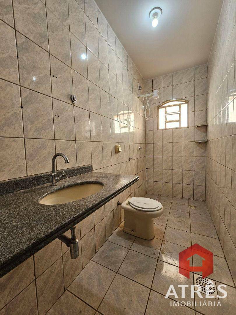 Casa para alugar com 3 quartos, 205m² - Foto 29