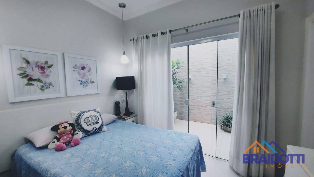 Casa à venda com 3 quartos, 180m² - Foto 15