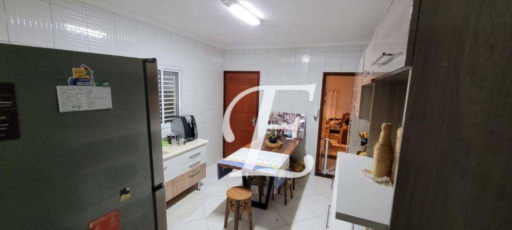 Casa à venda com 2 quartos, 130m² - Foto 22