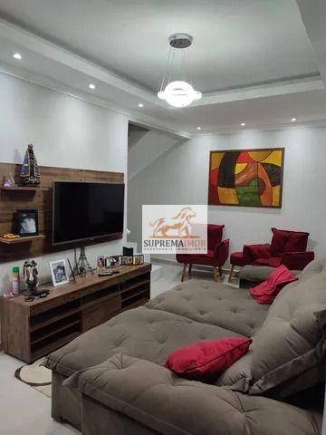 Casa à venda com 4 quartos, 240m² - Foto 1