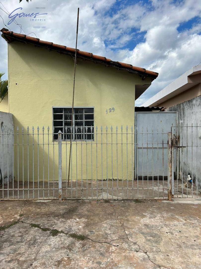 Casa à venda com 1 quarto, 100M2 - Foto 1