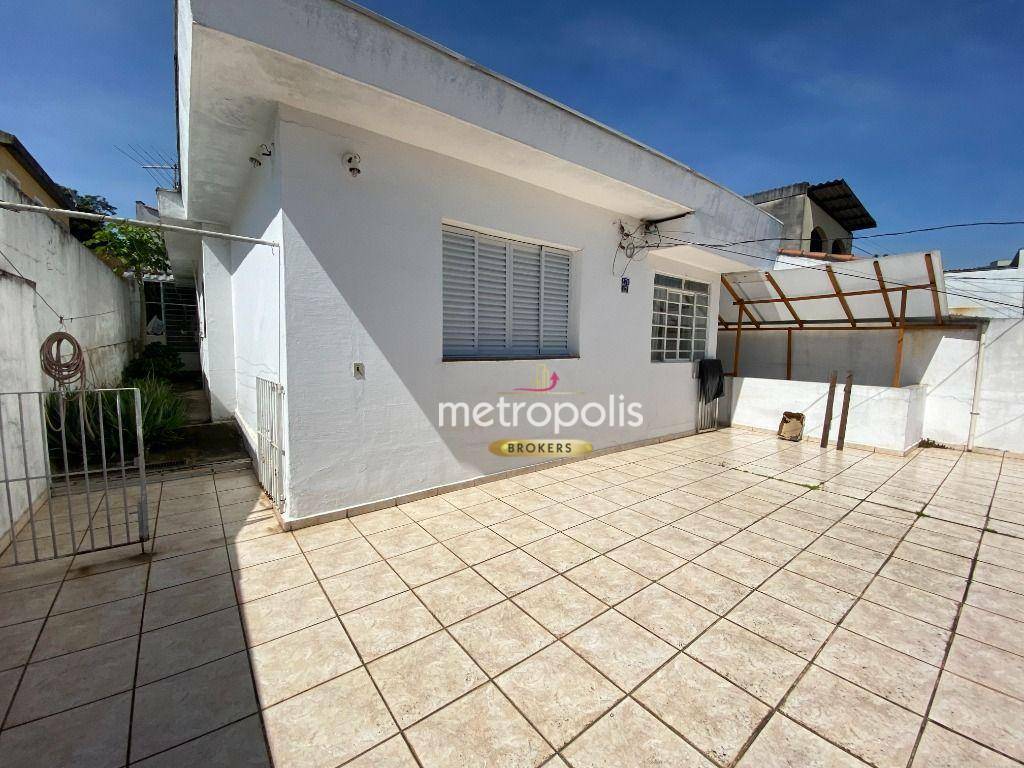 Casa à venda com 3 quartos, 243m² - Foto 1