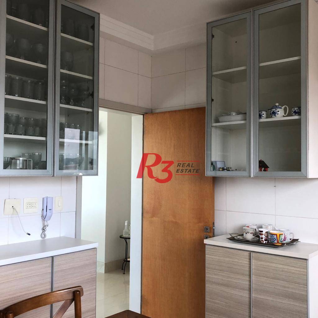 Apartamento à venda com 3 quartos, 150m² - Foto 8