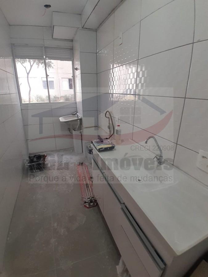 Apartamento para alugar com 2 quartos, 41m² - Foto 9