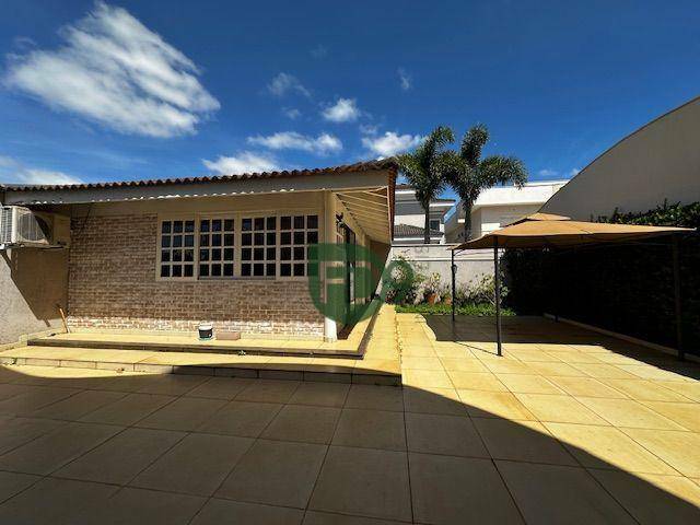 Casa de Condomínio à venda com 3 quartos, 256m² - Foto 5