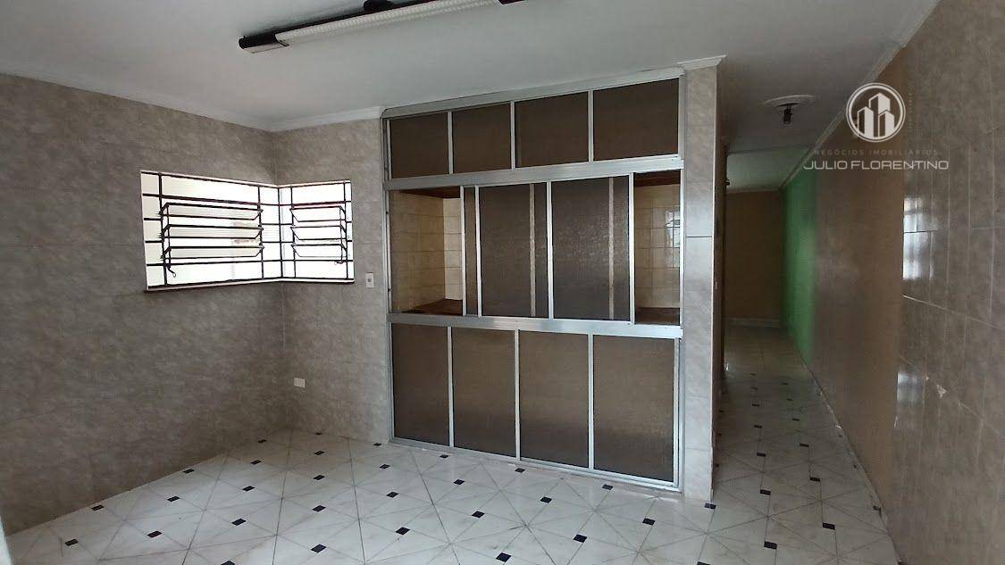 Sobrado à venda e aluguel com 4 quartos, 300m² - Foto 9