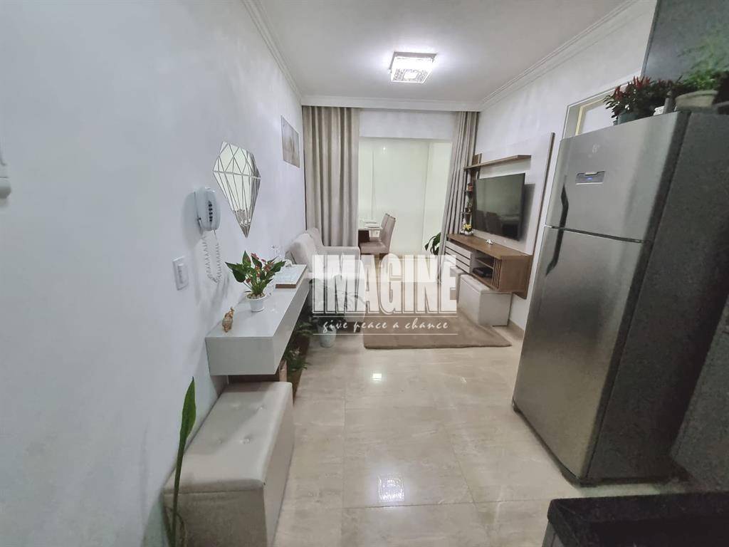 Apartamento à venda com 1 quarto, 34m² - Foto 1