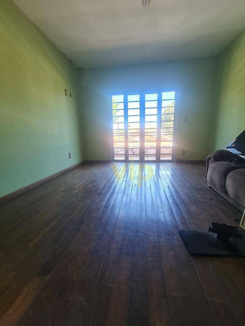 Casa à venda com 5 quartos, 600m² - Foto 11