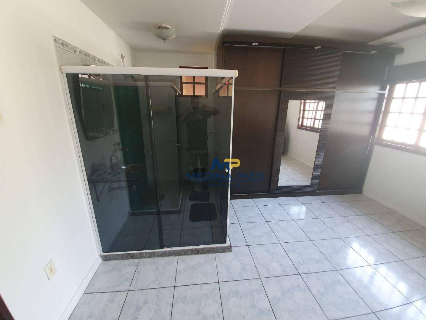 Casa à venda com 4 quartos, 360m² - Foto 12