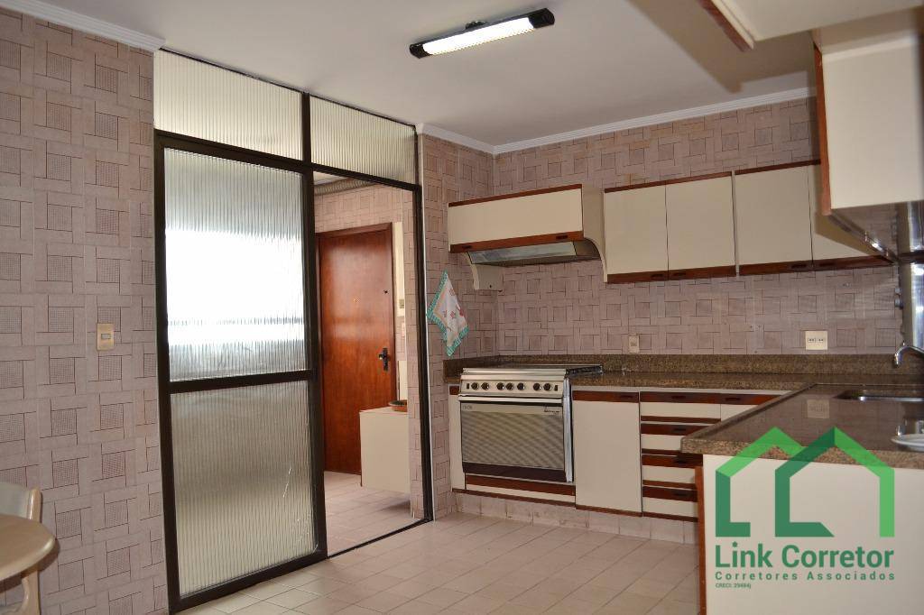 Apartamento à venda com 4 quartos, 190m² - Foto 25