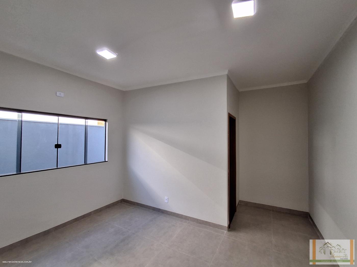 Casa à venda com 3 quartos, 180m² - Foto 9