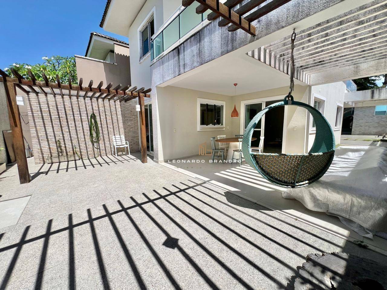 Casa de Condomínio à venda com 4 quartos, 246m² - Foto 11