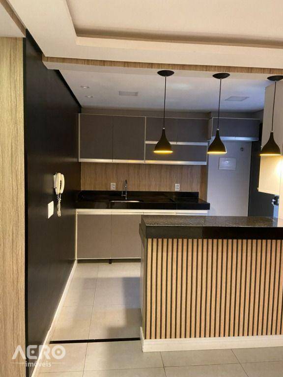 Apartamento à venda com 2 quartos, 70m² - Foto 35