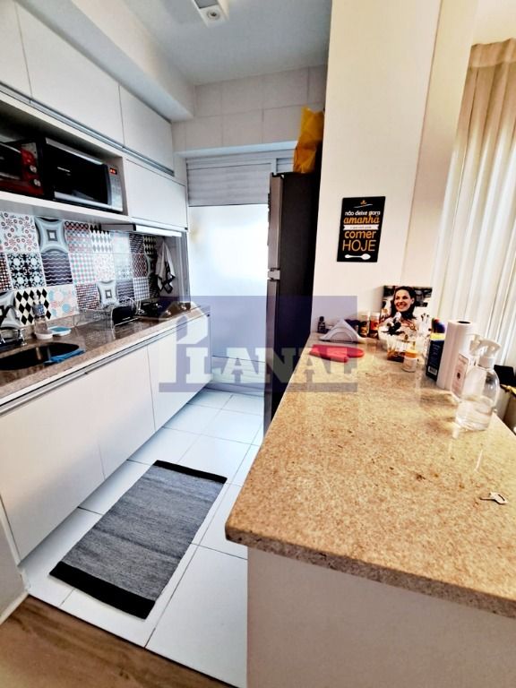 Apartamento à venda com 2 quartos, 54m² - Foto 11