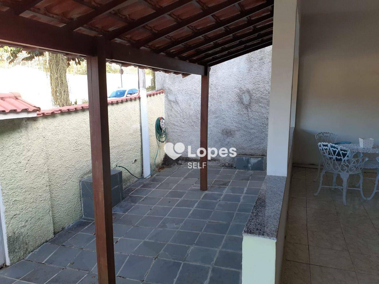 Casa à venda com 2 quartos, 136m² - Foto 4