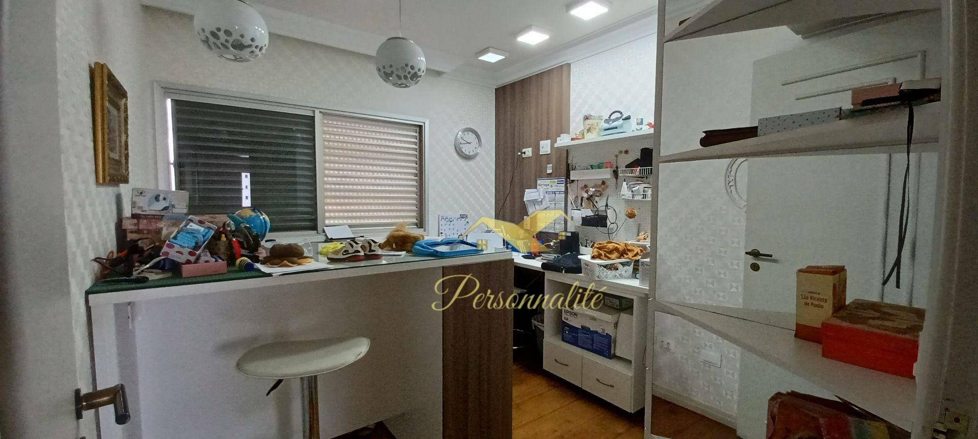 Apartamento à venda com 4 quartos, 210m² - Foto 14