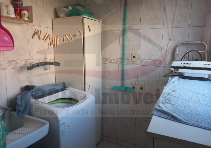 Apartamento à venda com 2 quartos, 64m² - Foto 4