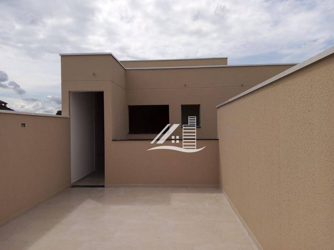 Cobertura à venda com 2 quartos, 66m² - Foto 2