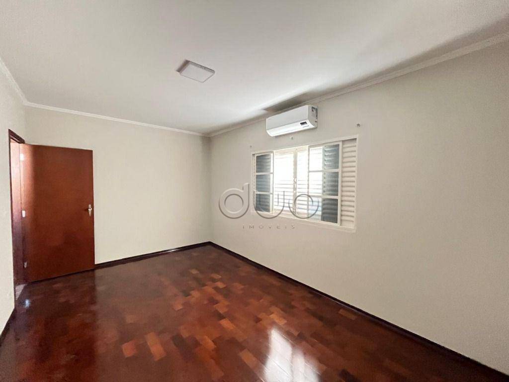 Casa à venda com 4 quartos, 200m² - Foto 44