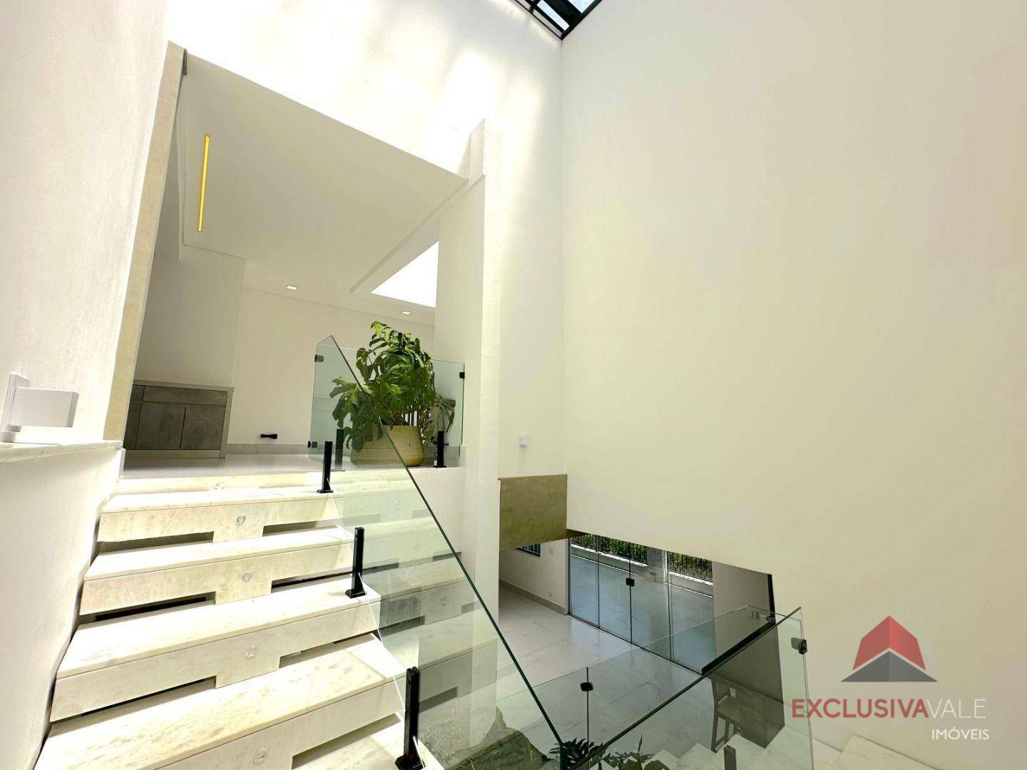 Casa de Condomínio à venda e aluguel com 4 quartos, 480m² - Foto 44