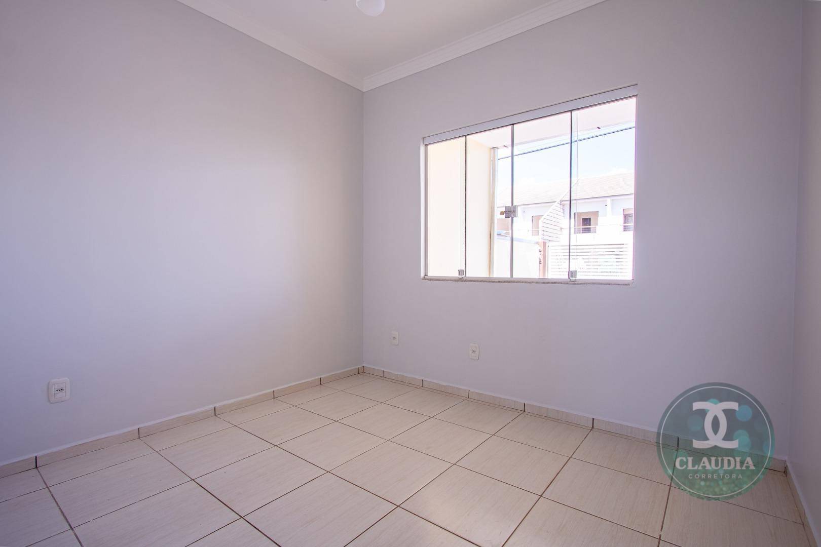 Casa à venda com 2 quartos, 61m² - Foto 4