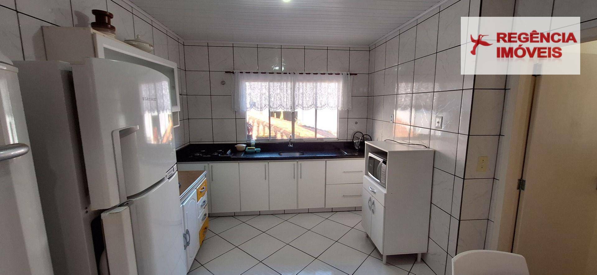 Casa à venda com 6 quartos, 238m² - Foto 35