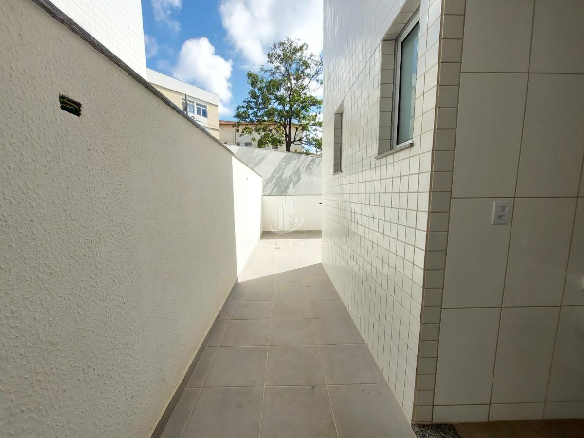 Apartamento à venda com 3 quartos, 125m² - Foto 13