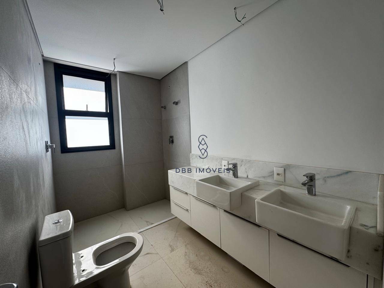 Apartamento à venda com 4 quartos, 190m² - Foto 10