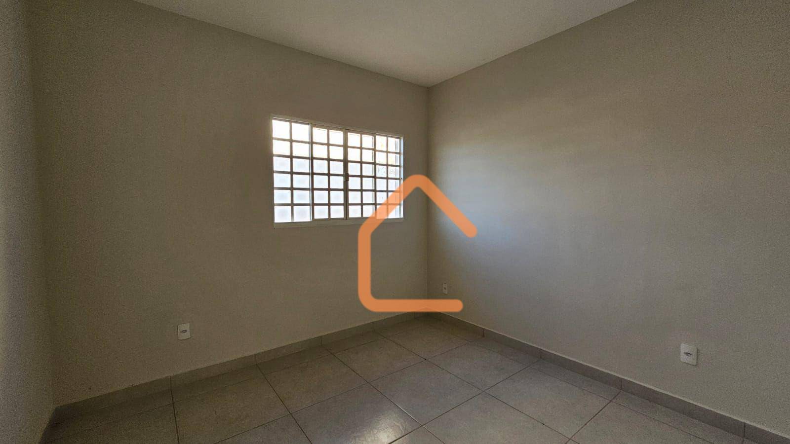 Casa à venda com 2 quartos, 61m² - Foto 5