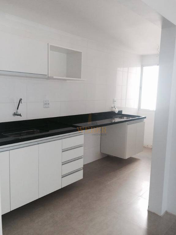 Apartamento à venda com 2 quartos, 70m² - Foto 17