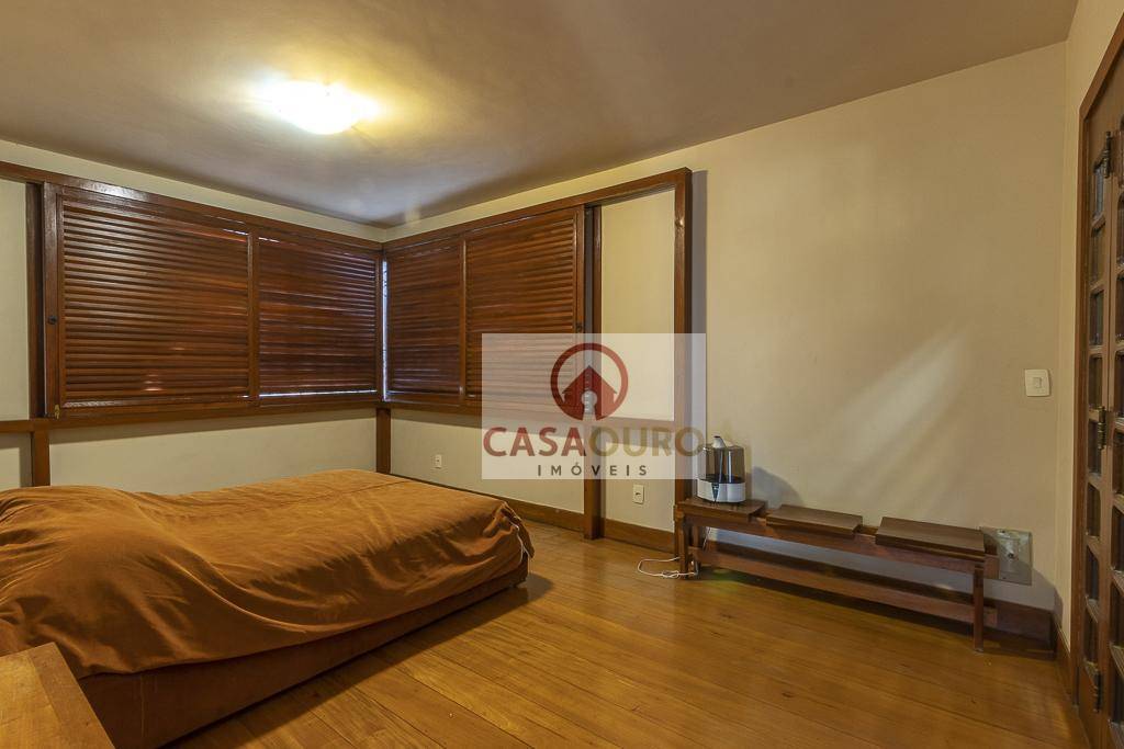 Casa à venda com 5 quartos, 750m² - Foto 31