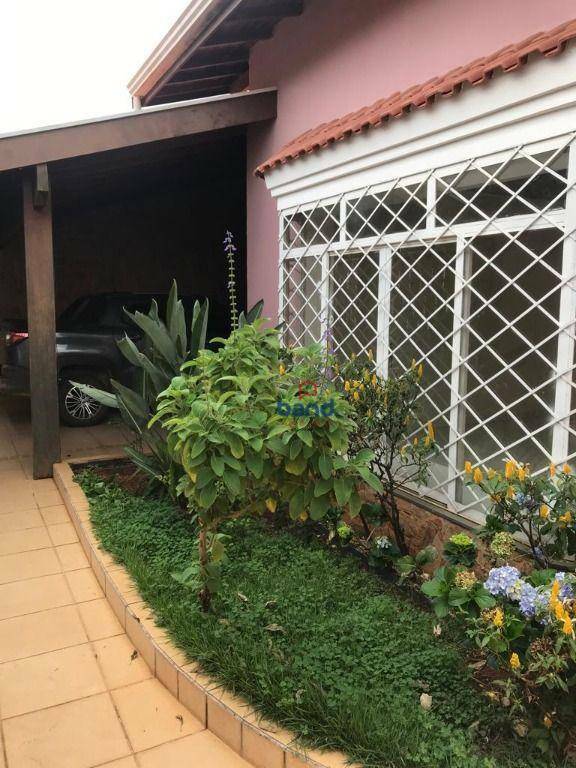 Casa à venda com 4 quartos, 179m² - Foto 3