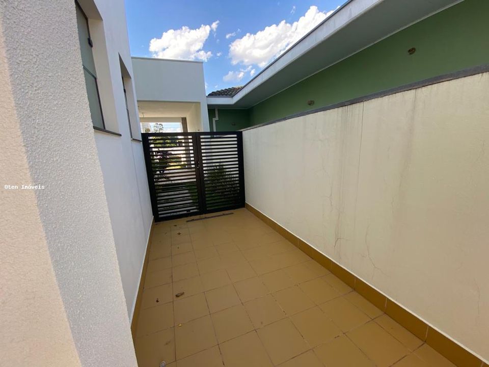 Casa de Condomínio à venda com 4 quartos, 450m² - Foto 24