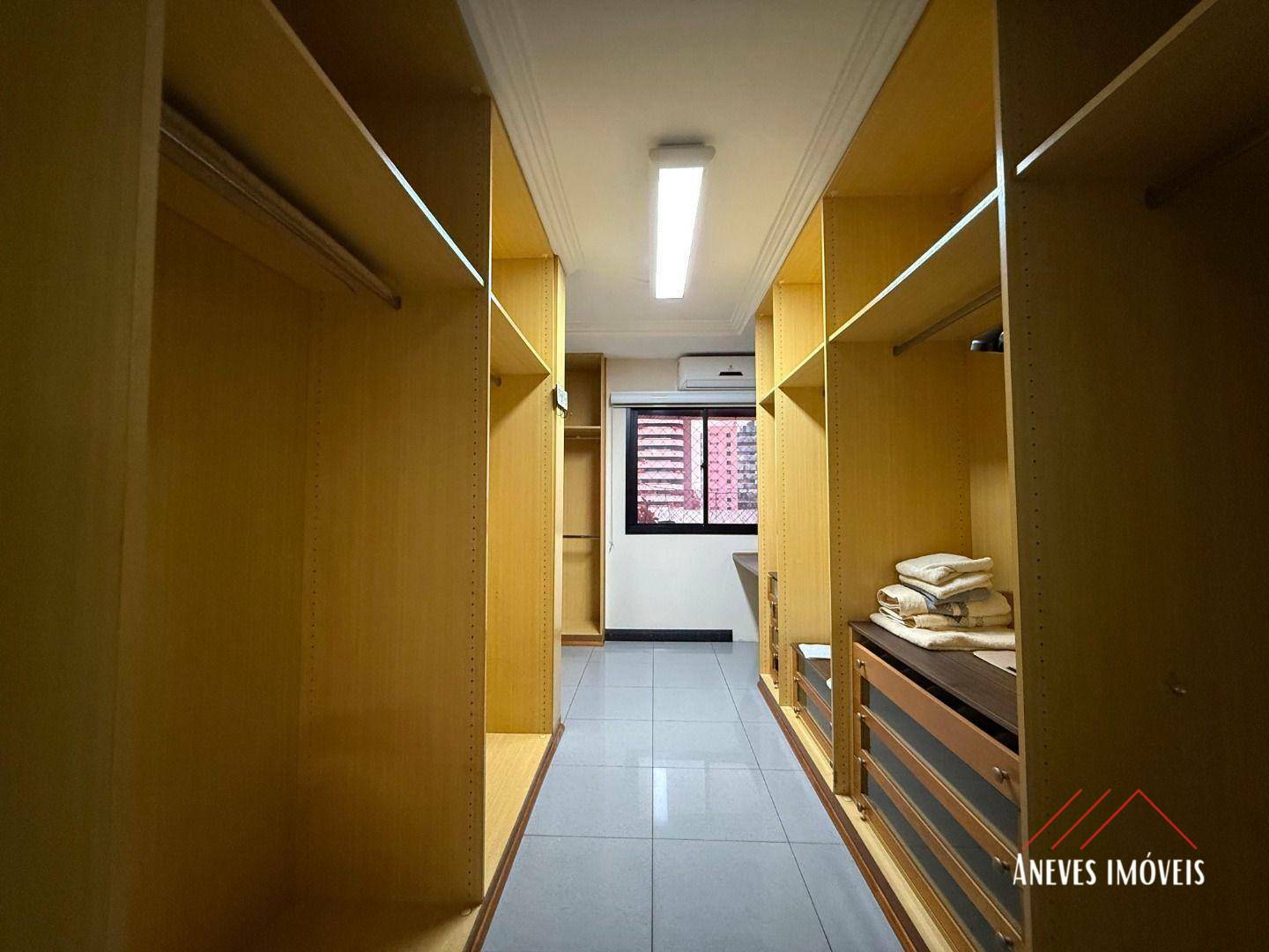 Apartamento à venda com 3 quartos, 221m² - Foto 27