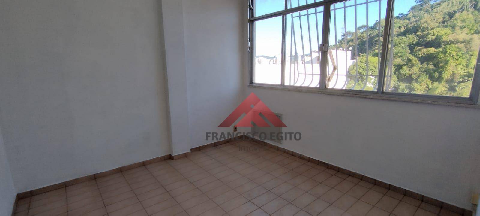 Apartamento à venda com 2 quartos, 70m² - Foto 8