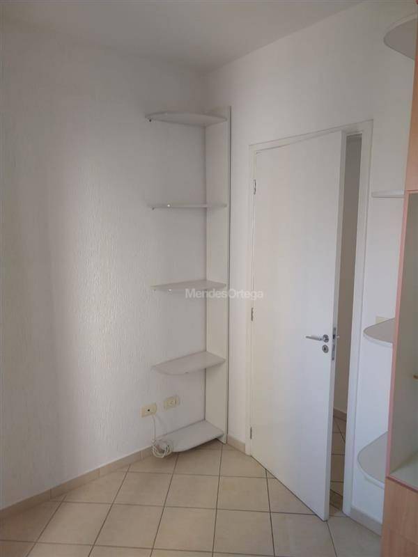 Apartamento para alugar com 2 quartos, 65m² - Foto 10