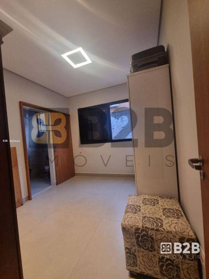 Casa à venda com 3 quartos, 225m² - Foto 6