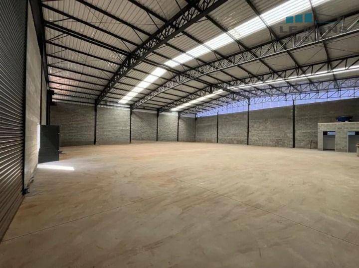 Depósito-Galpão-Armazém para alugar, 700m² - Foto 4