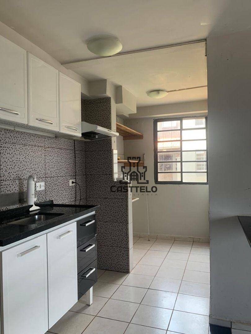 Apartamento à venda com 2 quartos, 43m² - Foto 4