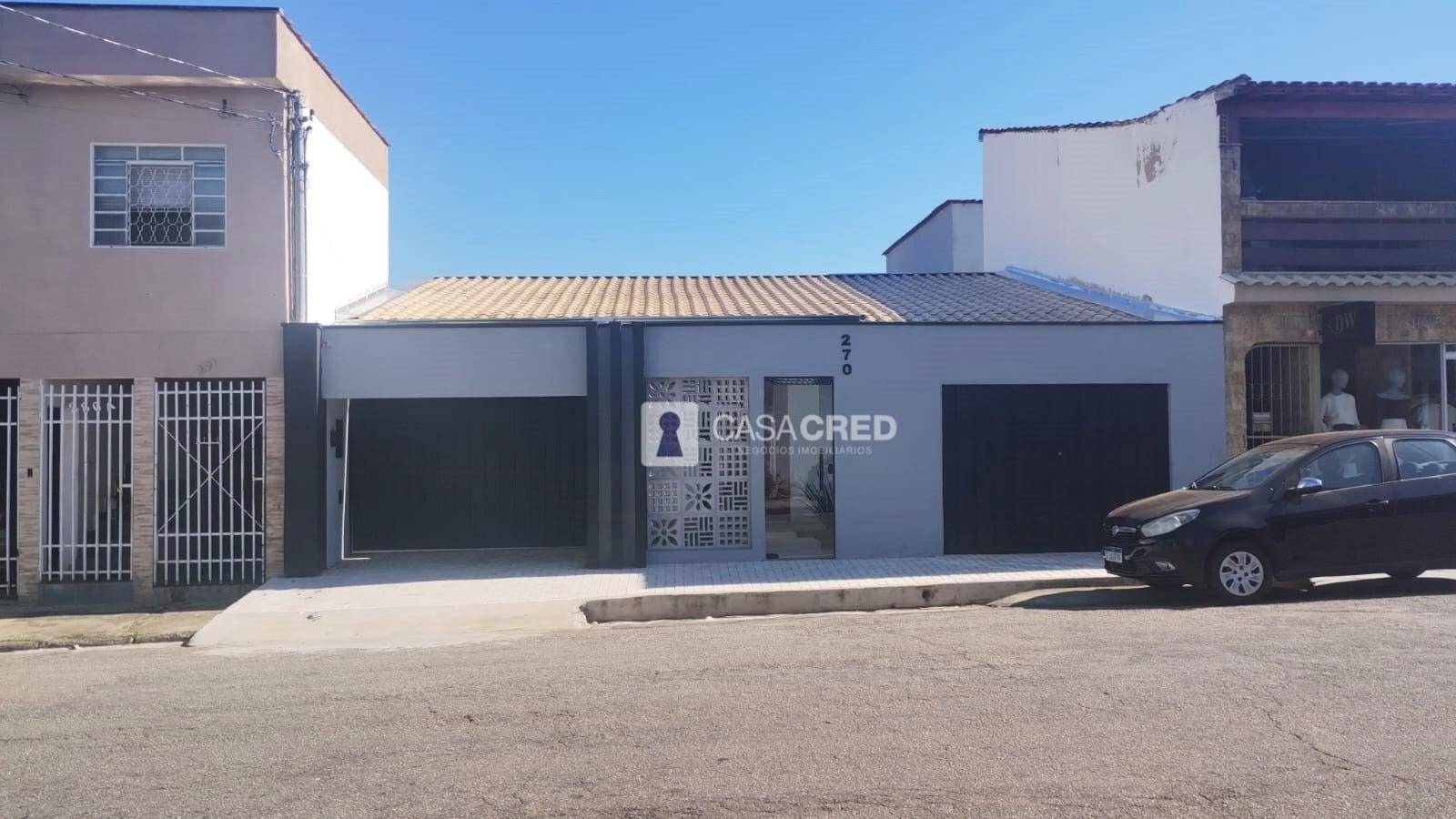 Casa, 5 quartos, 311 m² - Foto 1