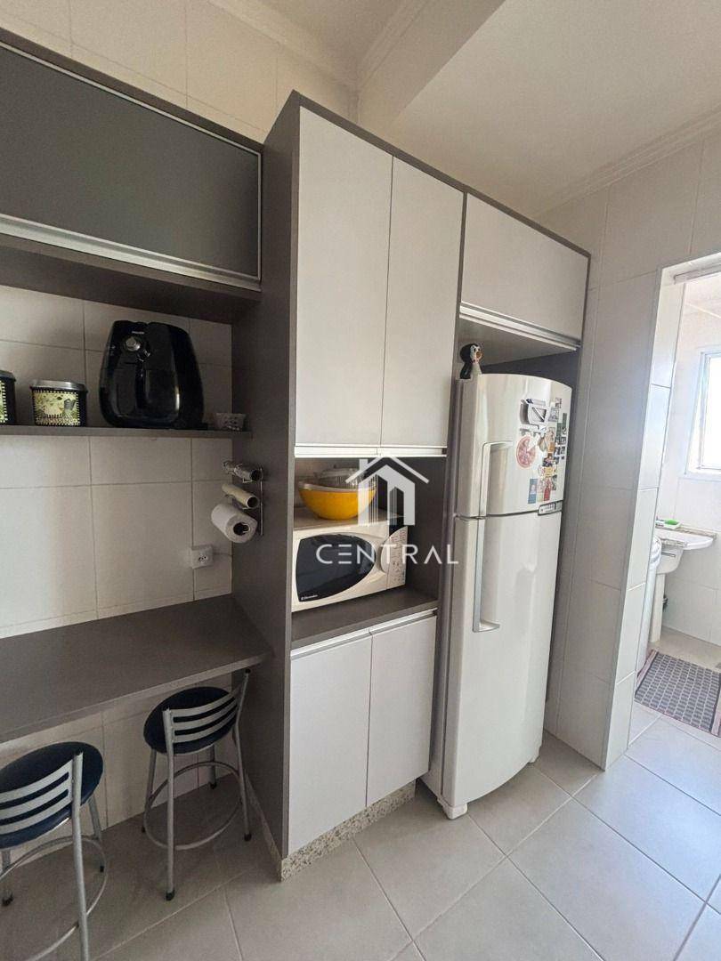 Apartamento à venda com 3 quartos, 82m² - Foto 9